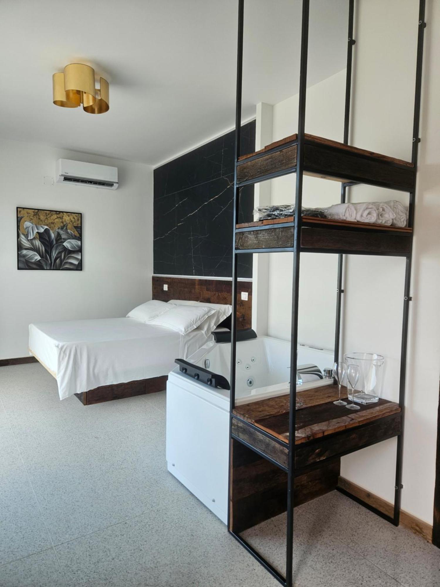 Dada Suites And Sea San Salvo Eksteriør bilde