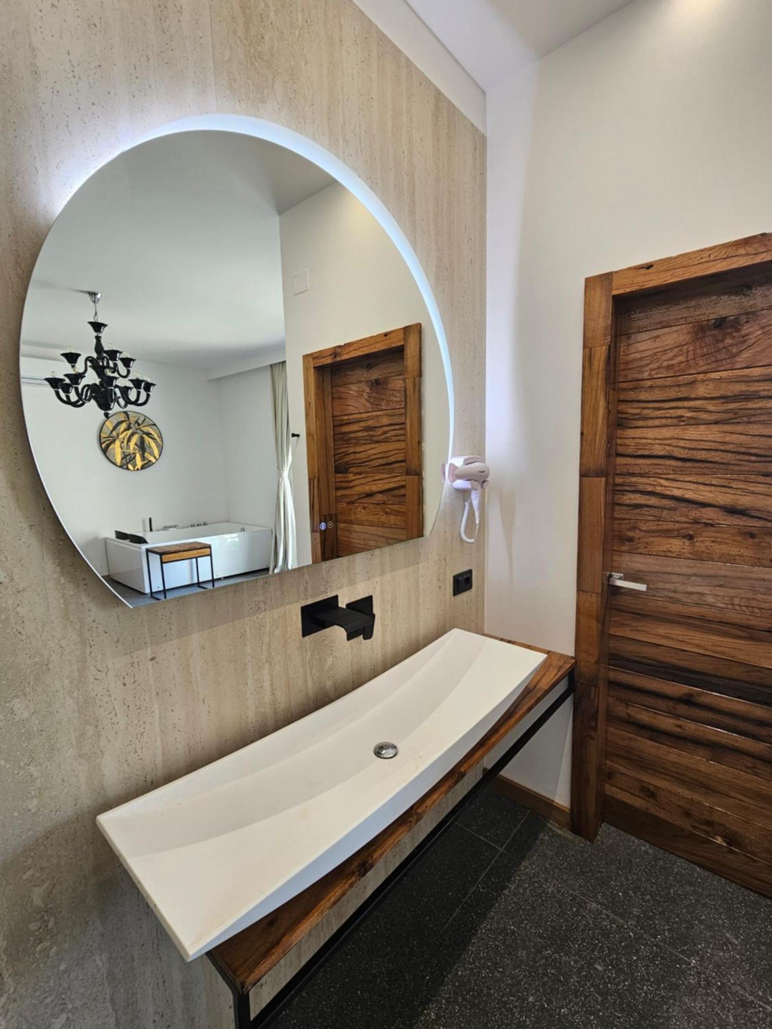 Dada Suites And Sea San Salvo Eksteriør bilde