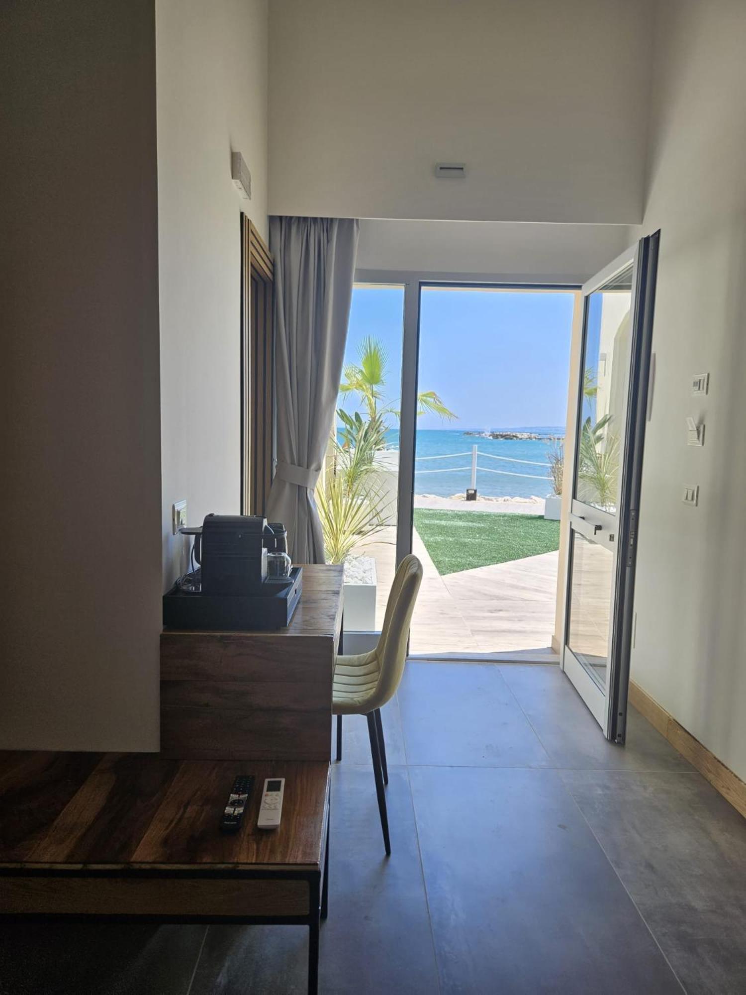 Dada Suites And Sea San Salvo Eksteriør bilde